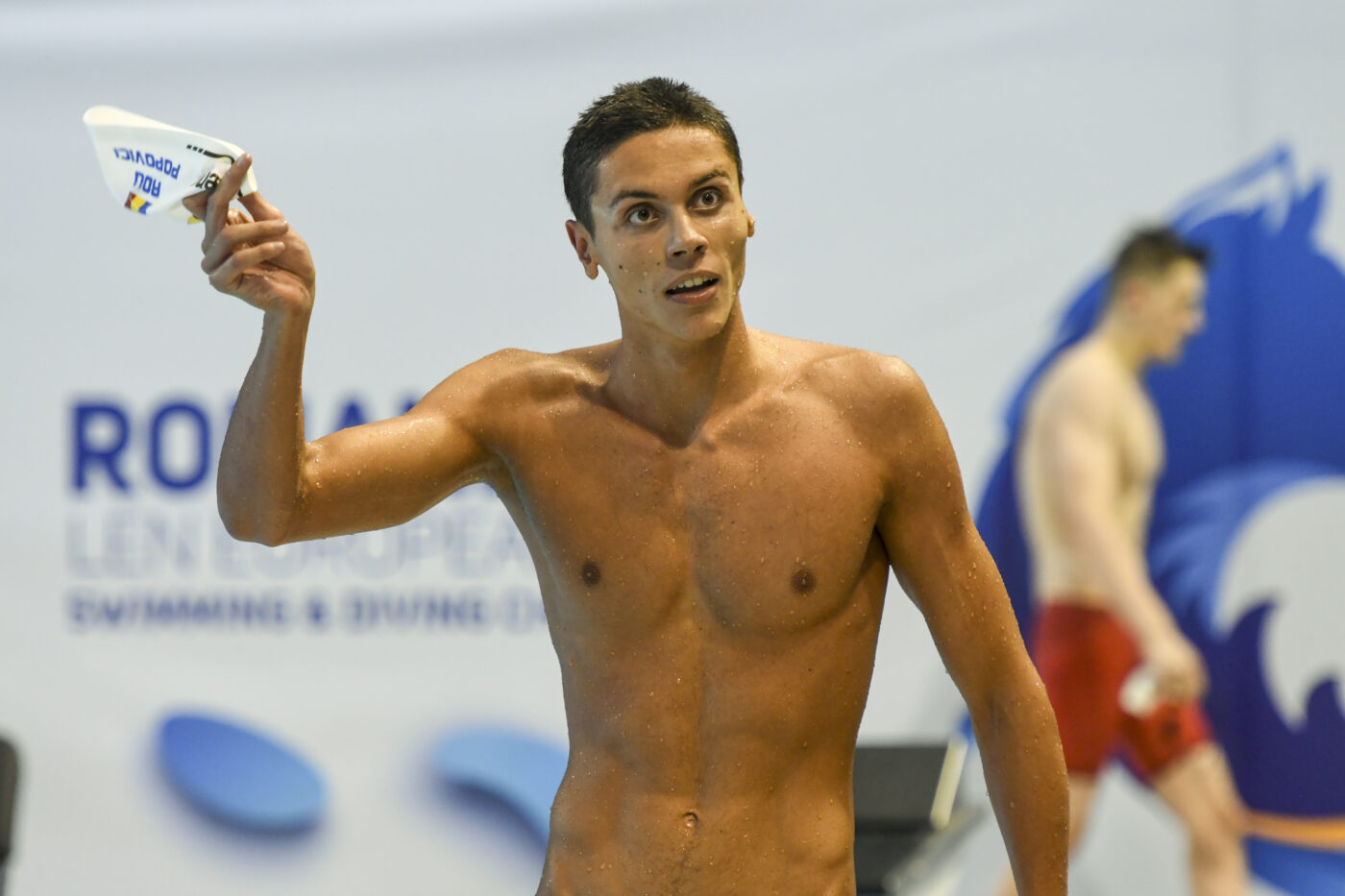 David Popovici, viață extrasportivă exemplară! „Uneori am și 8 mese! Am nevoie!” Câți kilometri înoată pe zi