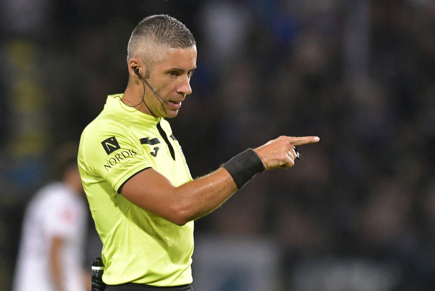 Încă un român în Conference League! Radu Petrescu va arbitra partida dintre Twente și Fiorentina