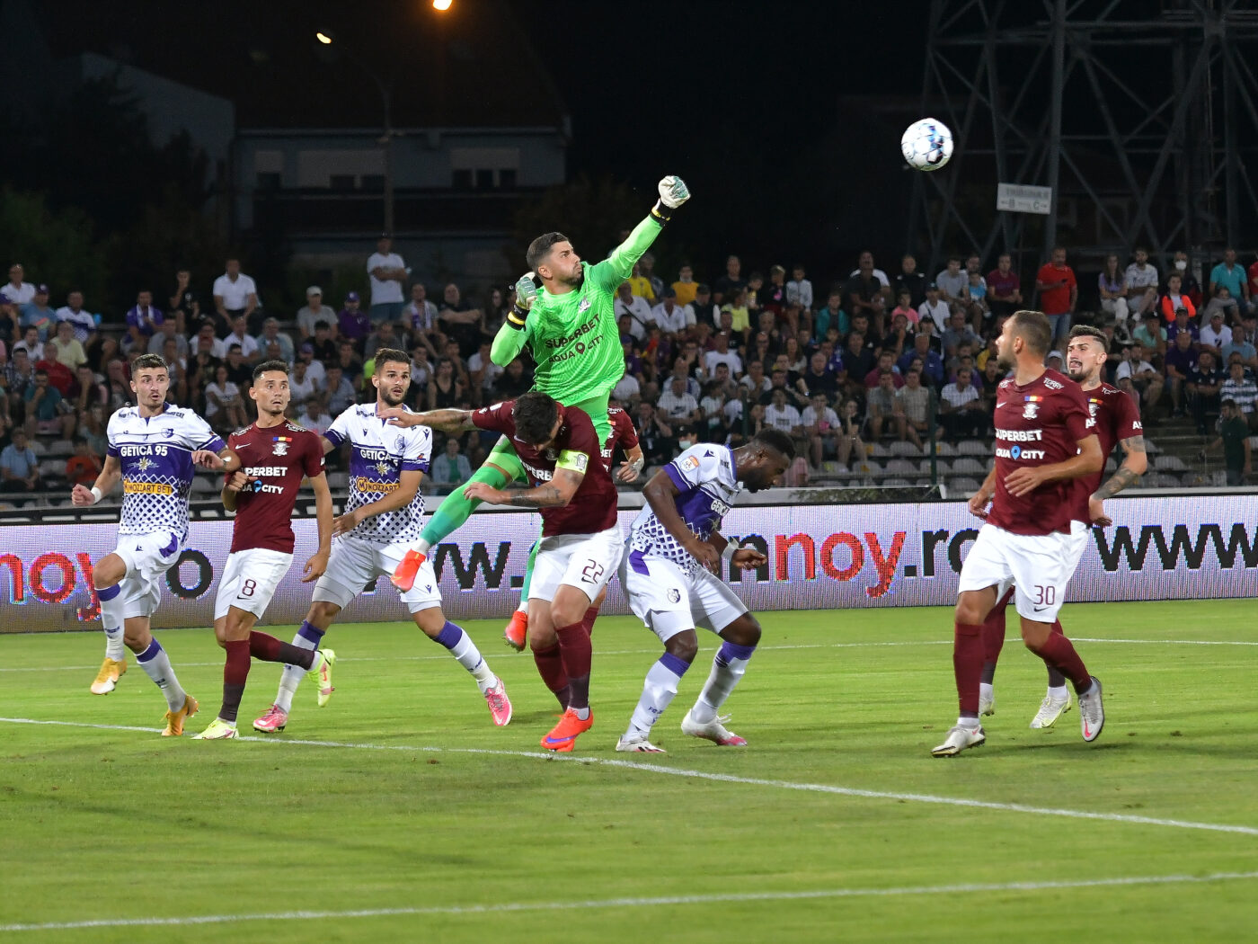 Rapid – FC Argeș 0-0, Live Video Online, în etapa cu numărul 4 din Superliga. Horațiu Moldovan îi salvează pe giuleșteni în două rânduri, la aceeași fază