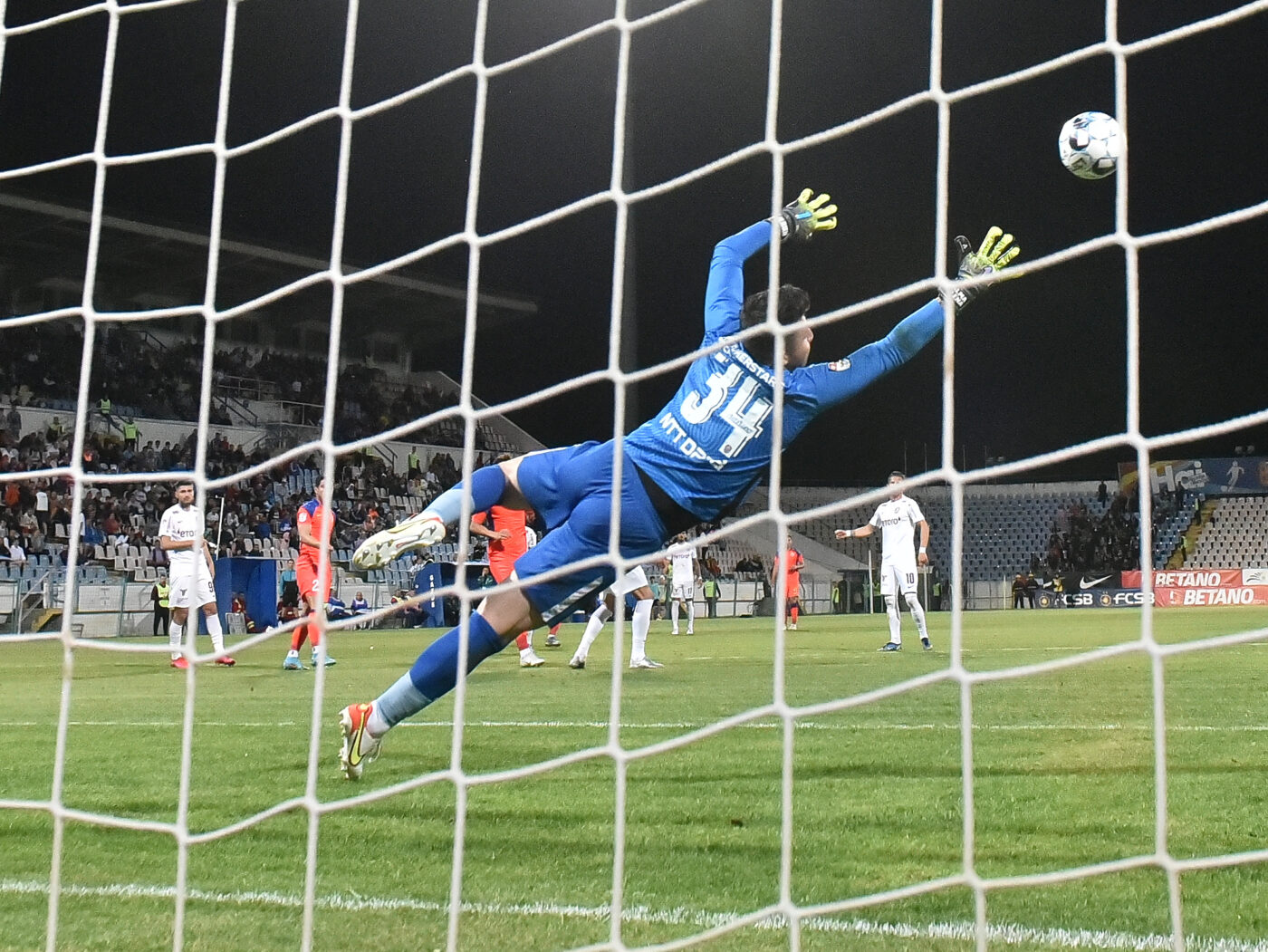Meciuri în fiecare zi: LPF a stabilit programul etapelor 7, 8 și 9 din Superliga! Când se joacă derby-ul FCSB – CFR Cluj