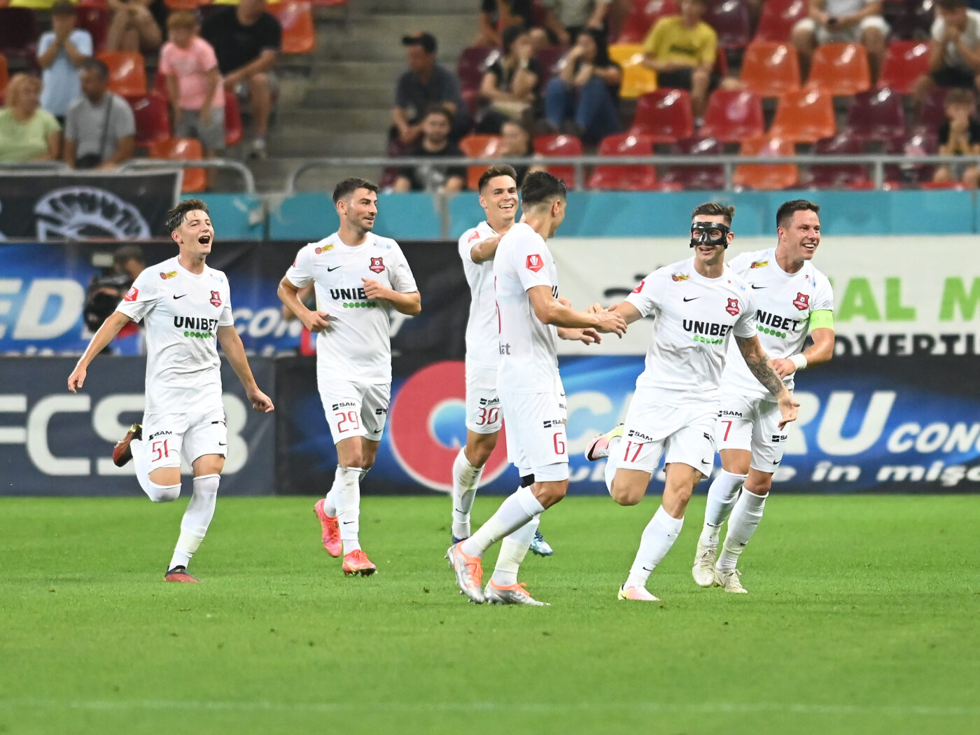 Mihai Butean, încă un semnal de alarmă după protestul de la începutul meciului FCSB – Hermannstadt: „Ne este frică! Dacă nu suntem plătiți, să ne lase să plecăm”