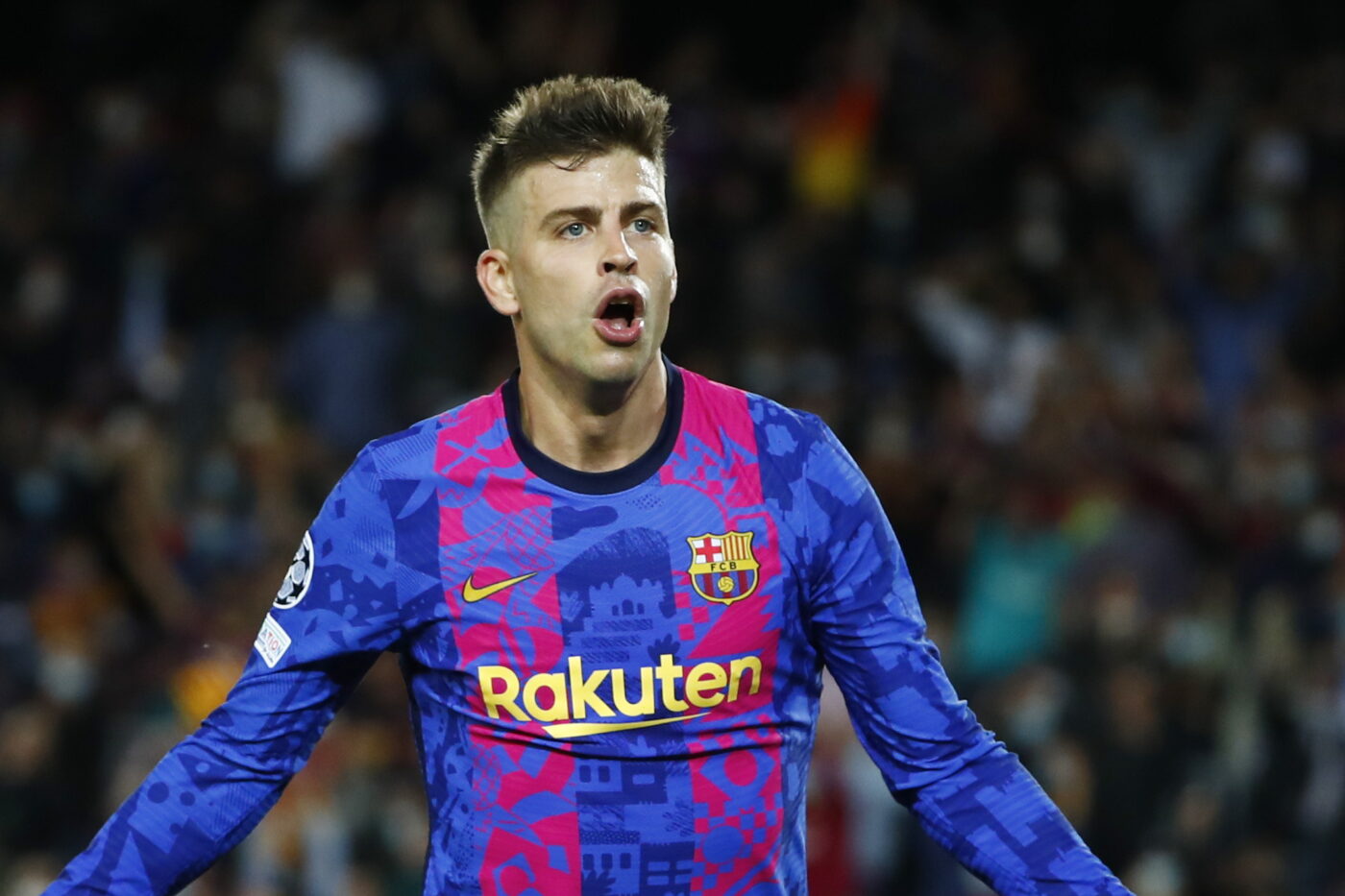 Gerard Pique nu poate scăpa de Shakira! Fotbalistul ar putea fi obligat să îi poarte numele fostei partenere în meciurile Barcelonei