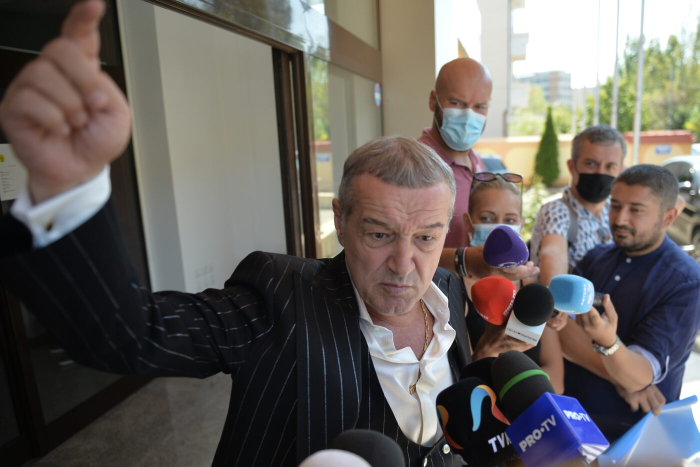 Ultima declarație a lui Gigi Becali?! Patronul de la FCSB și-a anunțat retragerea din discuțiile cu mass-media: „Nu-mi folosește la nimic viața publică”