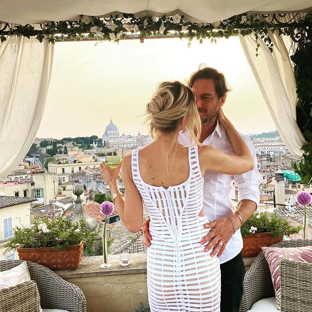L-au prins pentru prima dată pe Francesco Totti cu noua iubită: i-a fost amantă înainte de divorțul de Ilary Blasi | FOTO