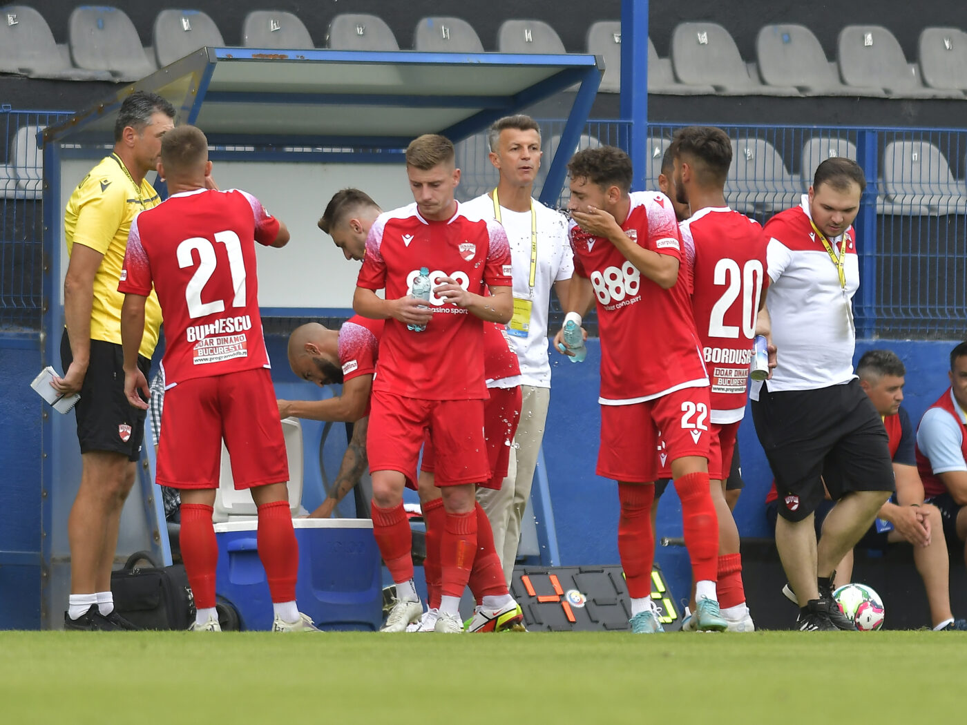 Dinamo, schimbare radicală pentru meciul cu Oțelul! Totul a pornit după implicarea directă a suporterilor