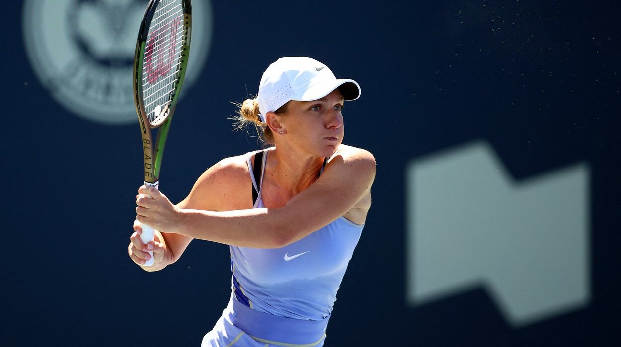 Simona Halep – Beatriz Haddad 6-3, 2-6, 2-1 în finală la Toronto! Live Video Online. Start nebun de set decisiv! Brazilianca își ia break-ul înapoi