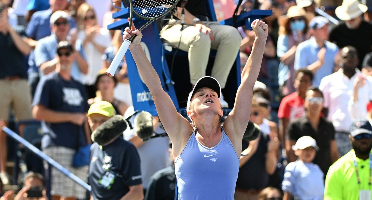Simona Halep, zeița de la Toronto! Românca s-a încoronat campioană la Openul Canadei pentru a treia oară în carieră, după o finală spectaculoasă cu Beatriz Haddad-Maia! La câte trofee a ajuns în carieră