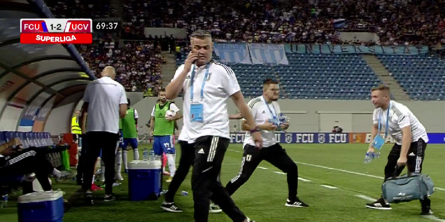 Adrian Mititelu a dezvăluit cine a sunat în timpul meciului pe banca tehnică și de ce: „L-am întrebat ce s-a întâmplat și am aflat!”