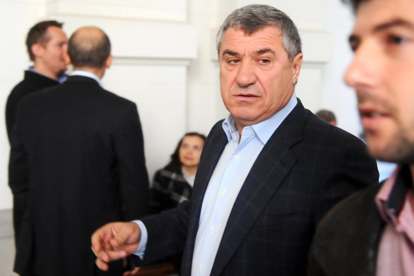 Victor Becali, implicat într-un scandal uriaș! Celebrul impresar, acuzat că ar fi bătut un bărbat! Polițiștii au intevenit de urgență