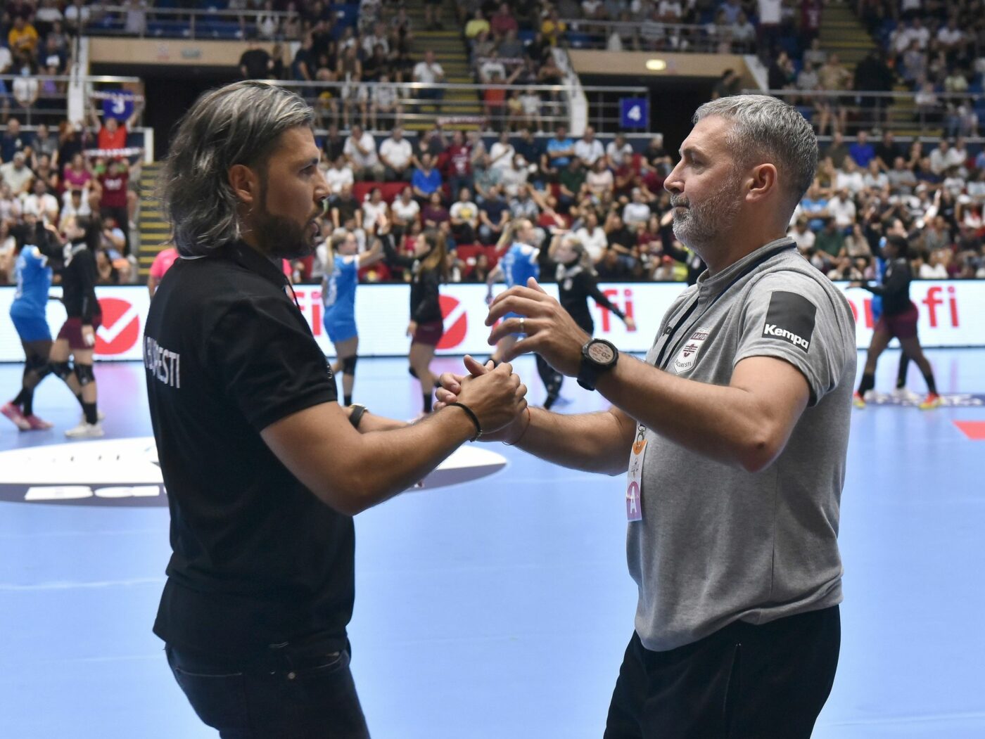 Legea Novak, călcată deja în picioare de echipele de handbal! Reacții tranșante din partea lui Adi Vasile și Carlos Viver, antrenorii de la CSM București și Rapid: „Este implementată foarte târziu” | EXCLUSIV