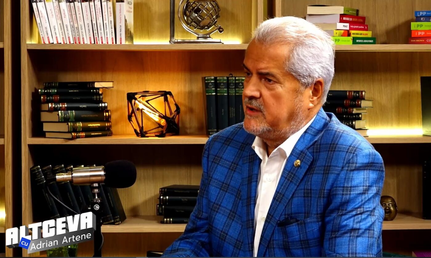 Adrian Năstase, pasionat de fotbal și tenis: „Nu mai am genunchii de altădată. DNA-ul a distrus fotbalul în România” | EXCLUSIV