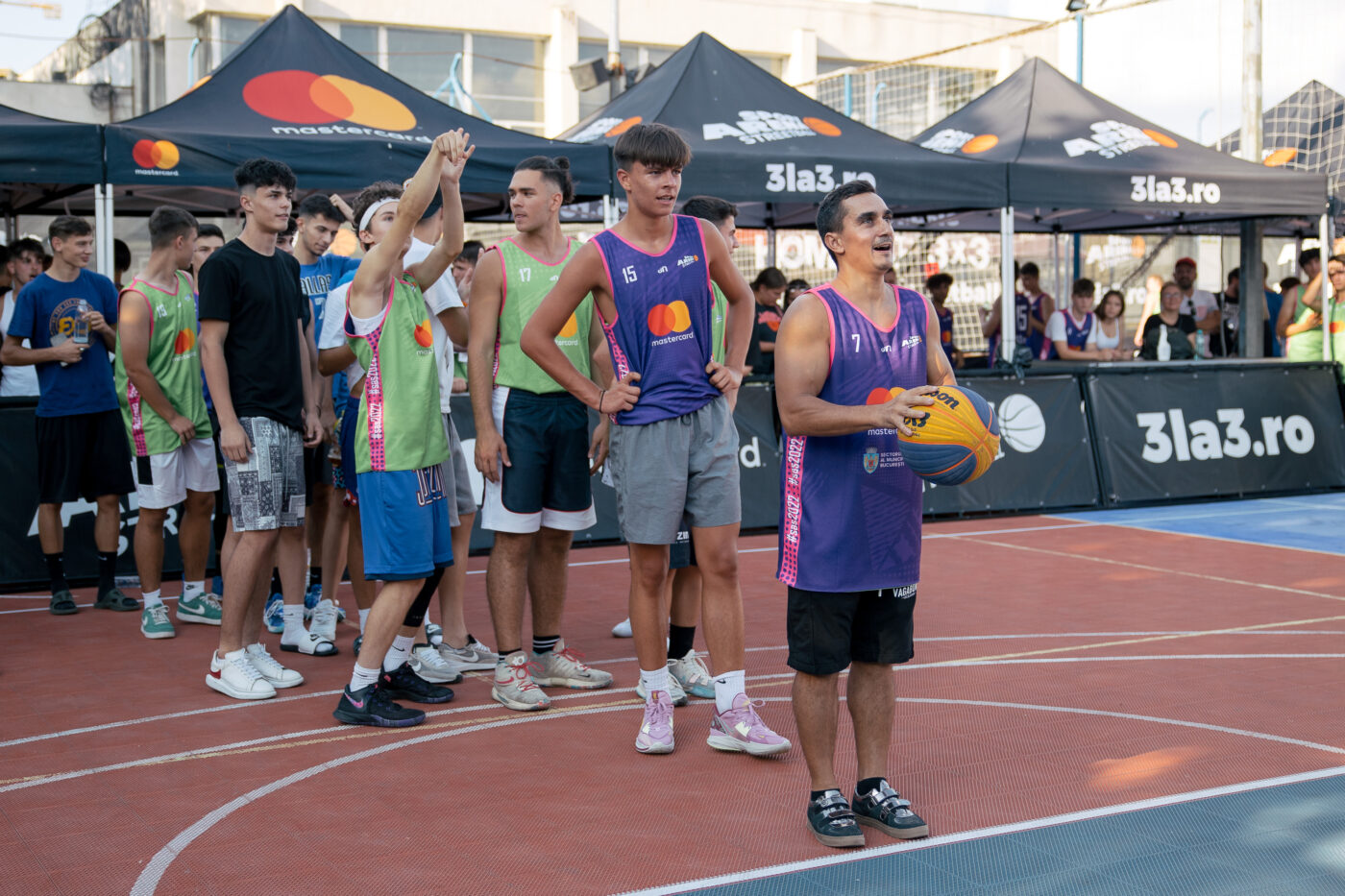 Marian Drăgulescu printre giganți, pe terenul de baschet: „A fost ultimul turneu Sport Arena Streetball înainte de marea finală din septembrie” | GALERIE FOTO