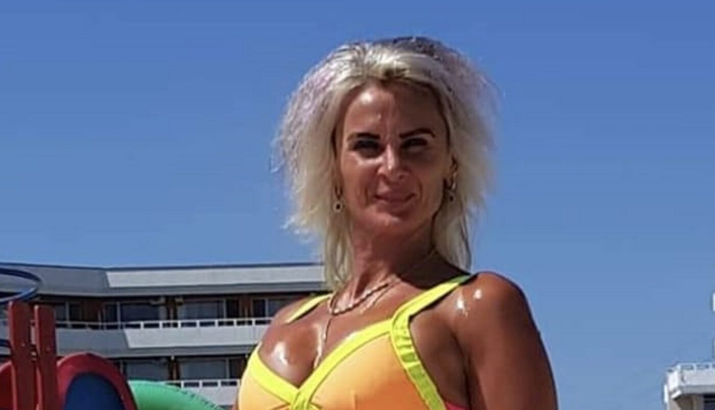 Cât de bine poate să arate Camelia Voinea în costum de baie! Vicecampiona olimpică de la Seul, mama și antrenoarea Sabrinei știe secretul: „Are legătură cu fiica mea” | GALERIE FOTO
