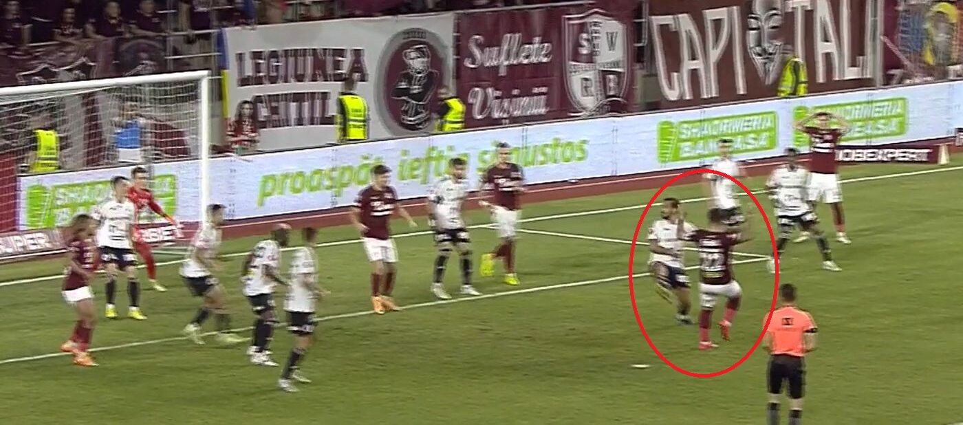 Penalty controversat, într-o etapă plină de scandaluri de arbitraj: imaginile oferite de VAR, absolut inutile! Arbitrul Găman a fluierat un henț, dar pe reluări nu se vede clar infracțiunea