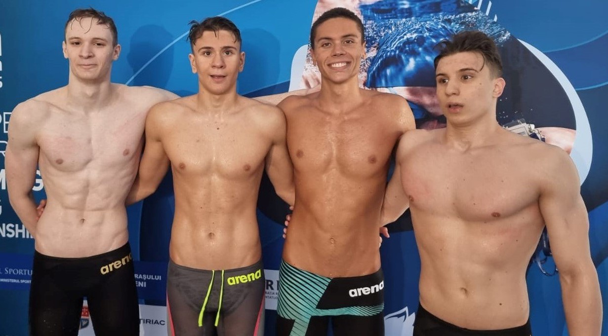 România, campioană mondială în proba de ștafetă 4×100 m liber masculin! David Popovici continuă să uimească: a stabilit un nou record al competiției la 100 metri