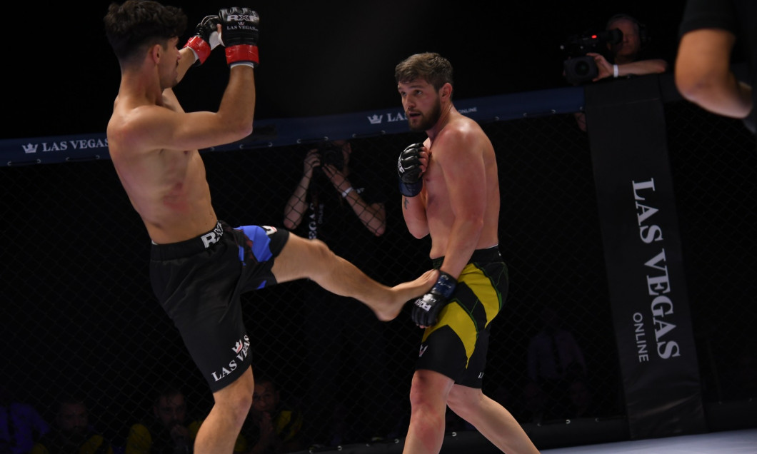 A jucat pentru Rapid și Steaua, iar acum a debutat în MMA! Cum s-a descurcat fostul portar din Giulești | VIDEO