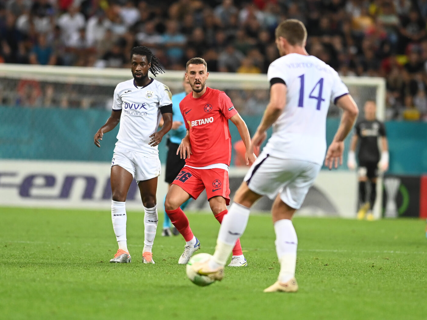 Belgienii au tras concluziile după FCSB – Anderlecht. „Fotbalul jucat a fost la un nivel mediocru!” Ce au remarcat jurnaliștii