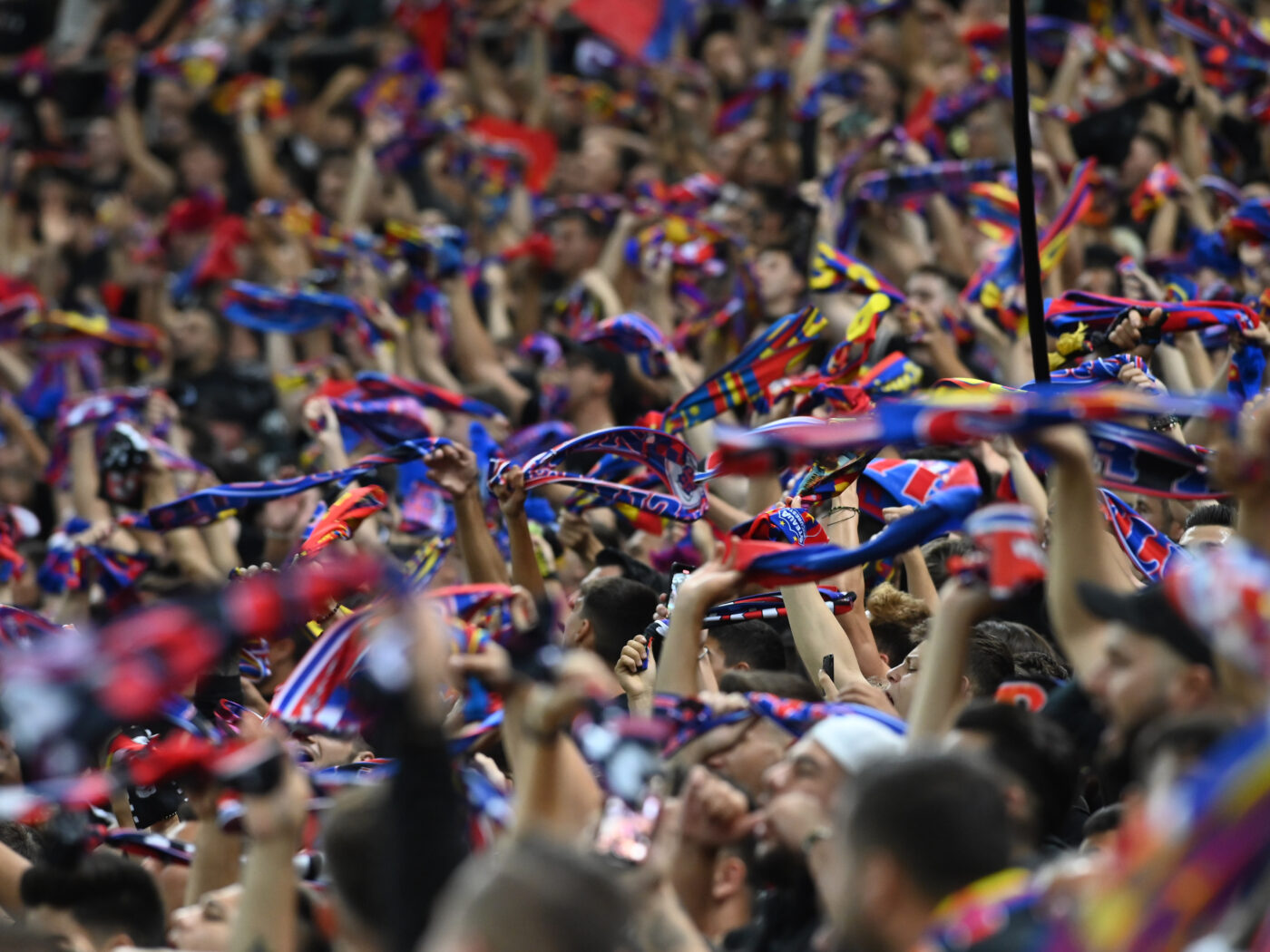 FCSB a dat lovitura! Câți bani a încasat din vânzarea biletelor pentru meciul cu Anderlecht. „De ce să regret? Crezi că le este greu să dea 40-50 de lei?