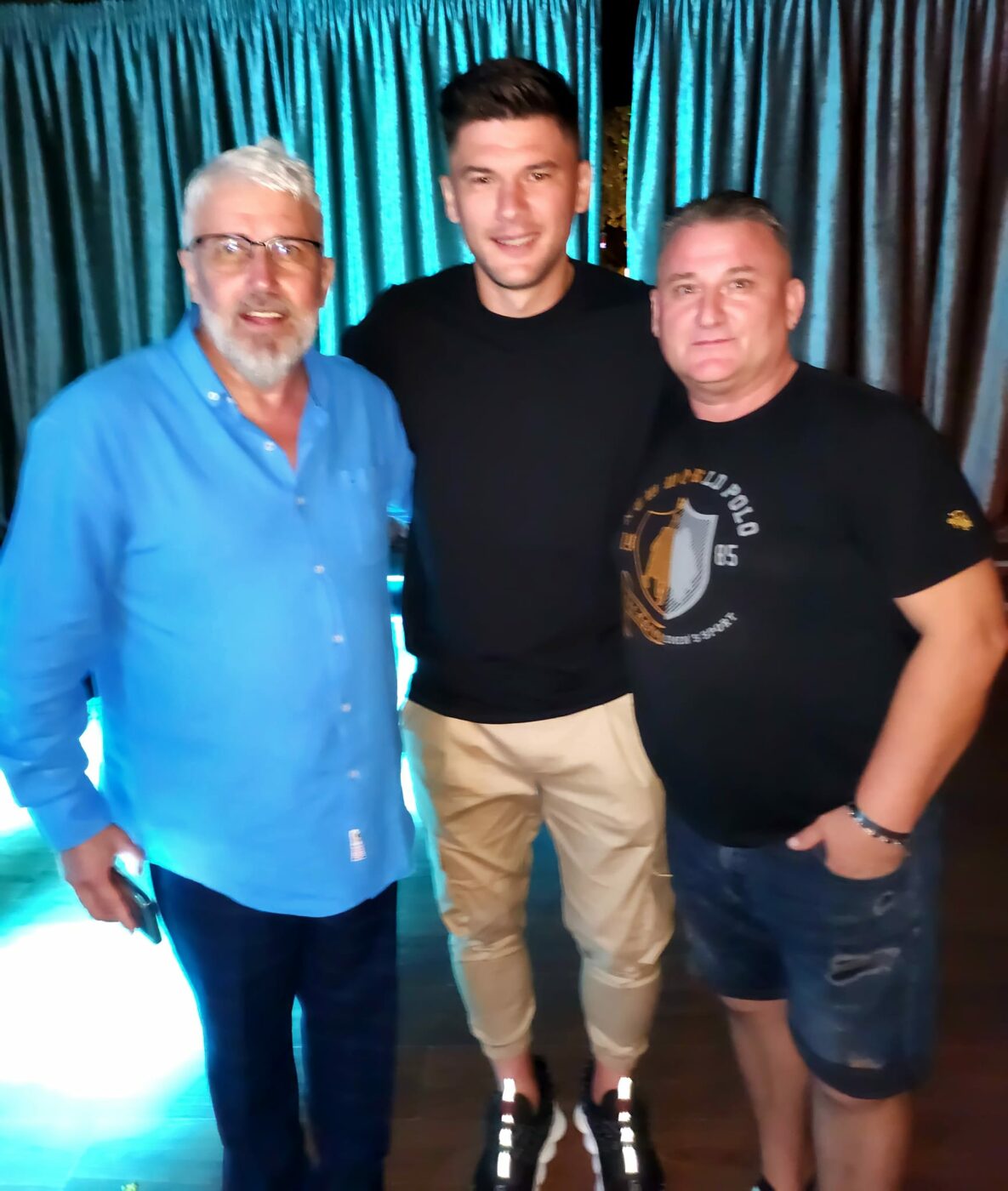 Cristi Săpunaru a petrecut până în zori la ziua lui Gigi Corsicanu! Căpitanul Rapidului s-a distrat pe muzica lui Jean de la Craiova înaintea meciului cu CS Mioveni | VIDEO & FOTO