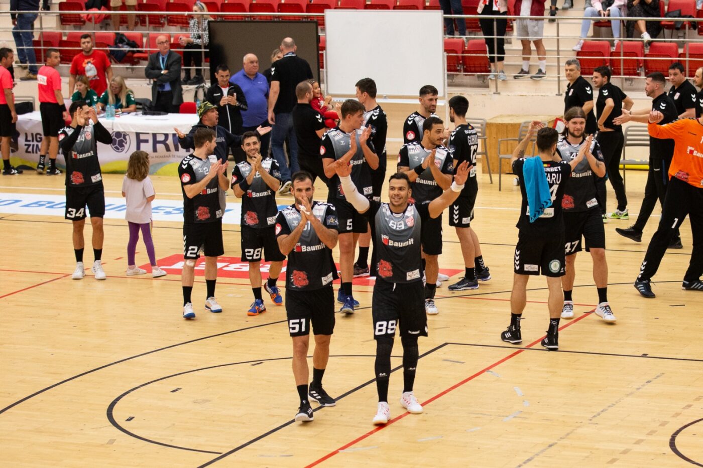 Dinamo, gata să producă un nou miracol cu Veszprem! Campioana vrea să uimească Europa în următoarea etapă din Liga Campionilor: „Dacă se întâmpla asta, avem șanse chiar la victorie!” | EXCLUSIV