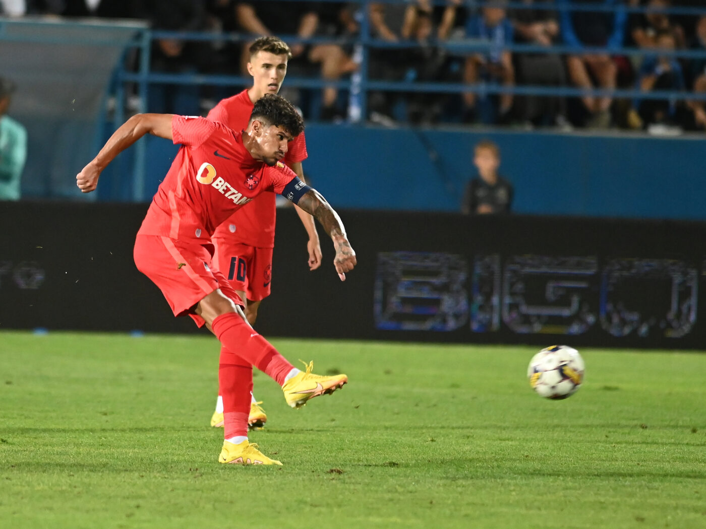 Revanșă roș-albastră? Pariuri pentru FCSB – FC Voluntari (P)
