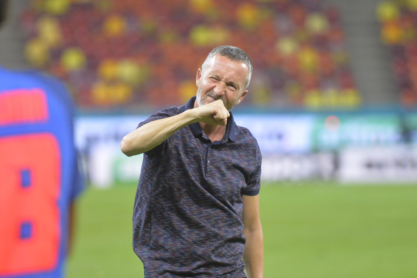 FCSB e pe locul 13 în Superliga, dar lui Meme Stoica îi arde de ironii. Echipa de pe podium, luată peste picior. „Se cam termină. Acolo sunt jucători de Liga 2!”