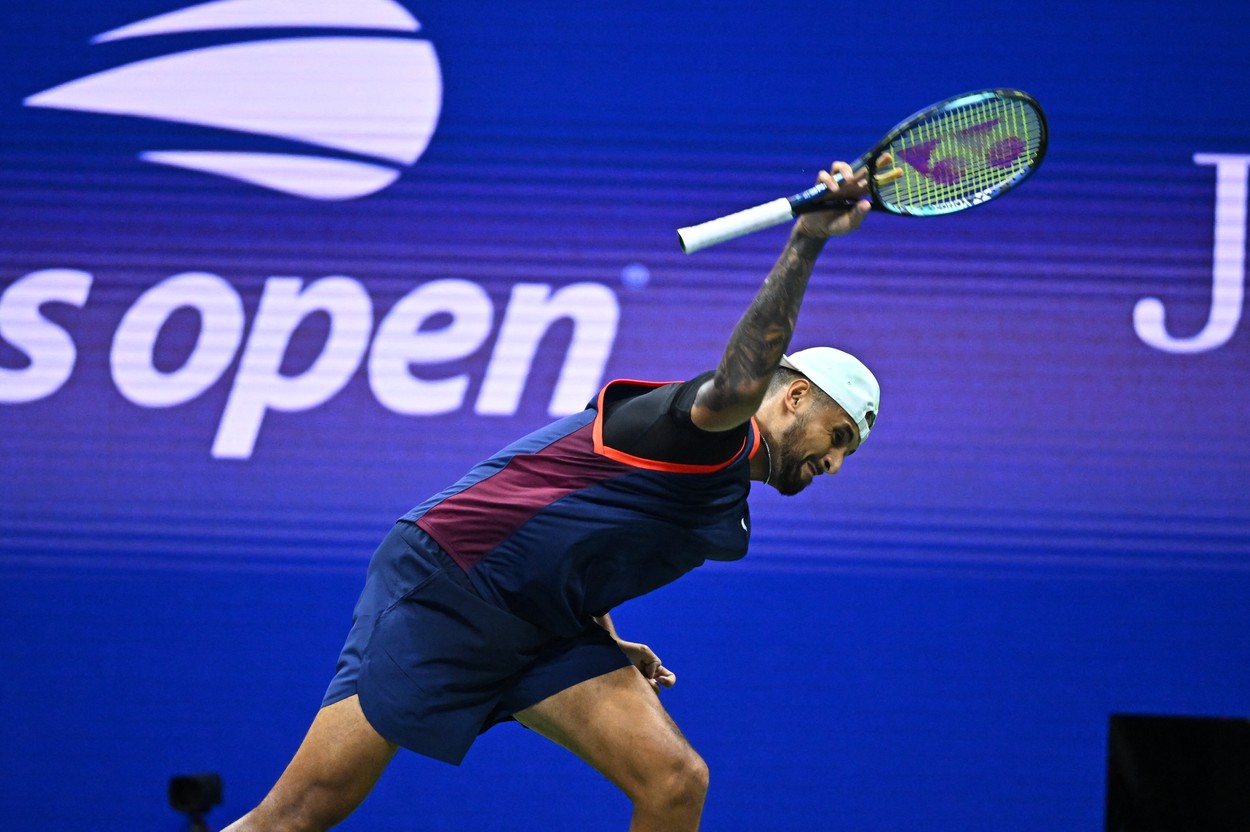 De data asta a întrecut orice limită! Nick Kygios a turbat de furie și și-a făcut praf rachetele după eliminarea de la US Open | VIDEO
