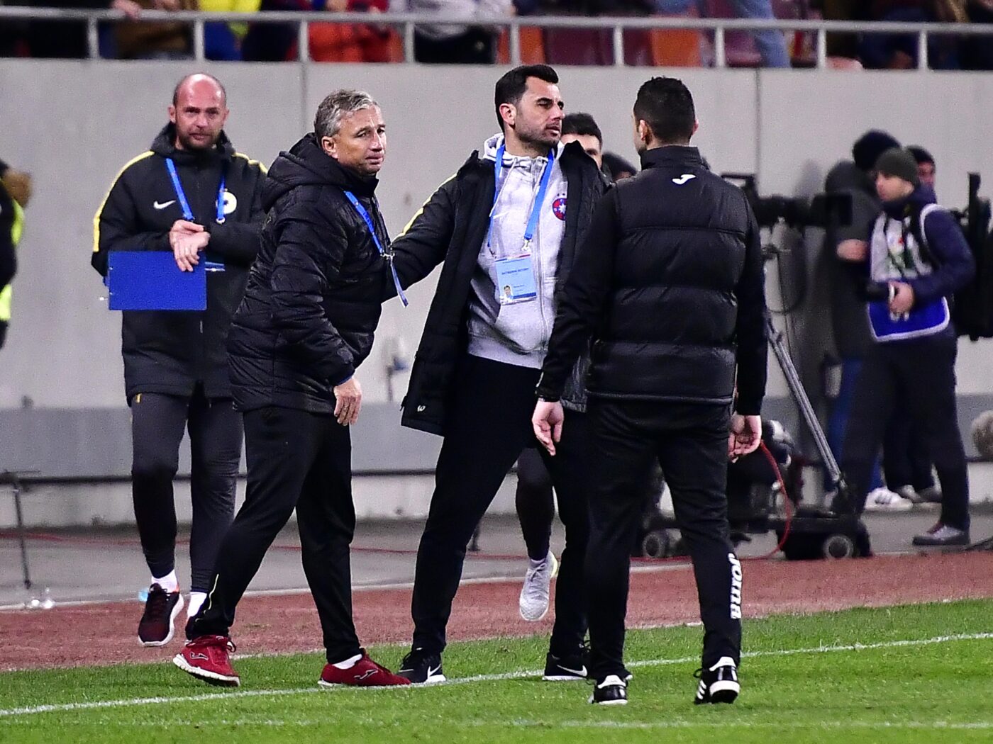 Nicolae Dică a reacționat după ce rivalul Dan Petrescu a rămas la CFR Cluj. „Nu știu dacă mă bucur sau sunt trist!”