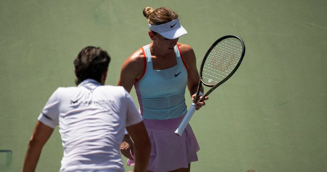 Dezvăluiri șoc despre metodele „neortodoxe” ale lui Patrick Mouratoglou, la scurt timp după eliminarea Simonei Halep de la US Open: „Știți ce mi-a spus? ‘Hai, zdrobește-o!'”
