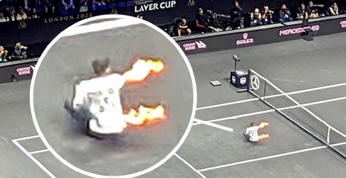 Incident șocant la Laver Cup, sub ochii lui Roger Federer: un bărbat și-a dat foc pe teren! Motivul pentru care a recurs la acest gest | FOTO & VIDEO