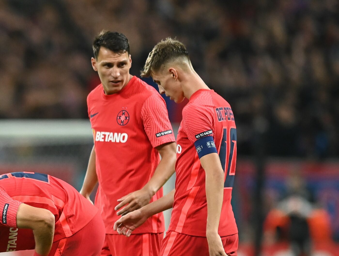 Tavi Popescu, distrus de bani și faimă? Giovanni Becali știe care este motivul decăderii „perlei” de la FCSB. „Salariul mărit e o problemă! Mașina lui valorează 50.000 de euro!”