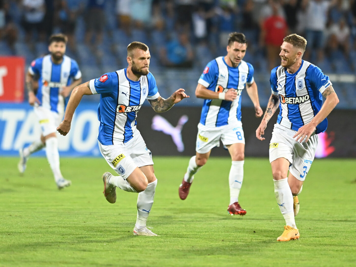 Pariu în cotă 2.25 pentru Universitatea Craiova – Farul Constanța, duel de titlu în Superliga României (P)