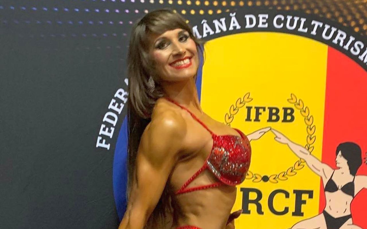 Când sportul nu are vârstă! La 50 de ani, ieșeanca Angela Gherman a devenit triplă campioană națională la bodyfitness, după doar un an și jumătate de antrenamente susținute. „Trăiesc un vis” | SPECIAL