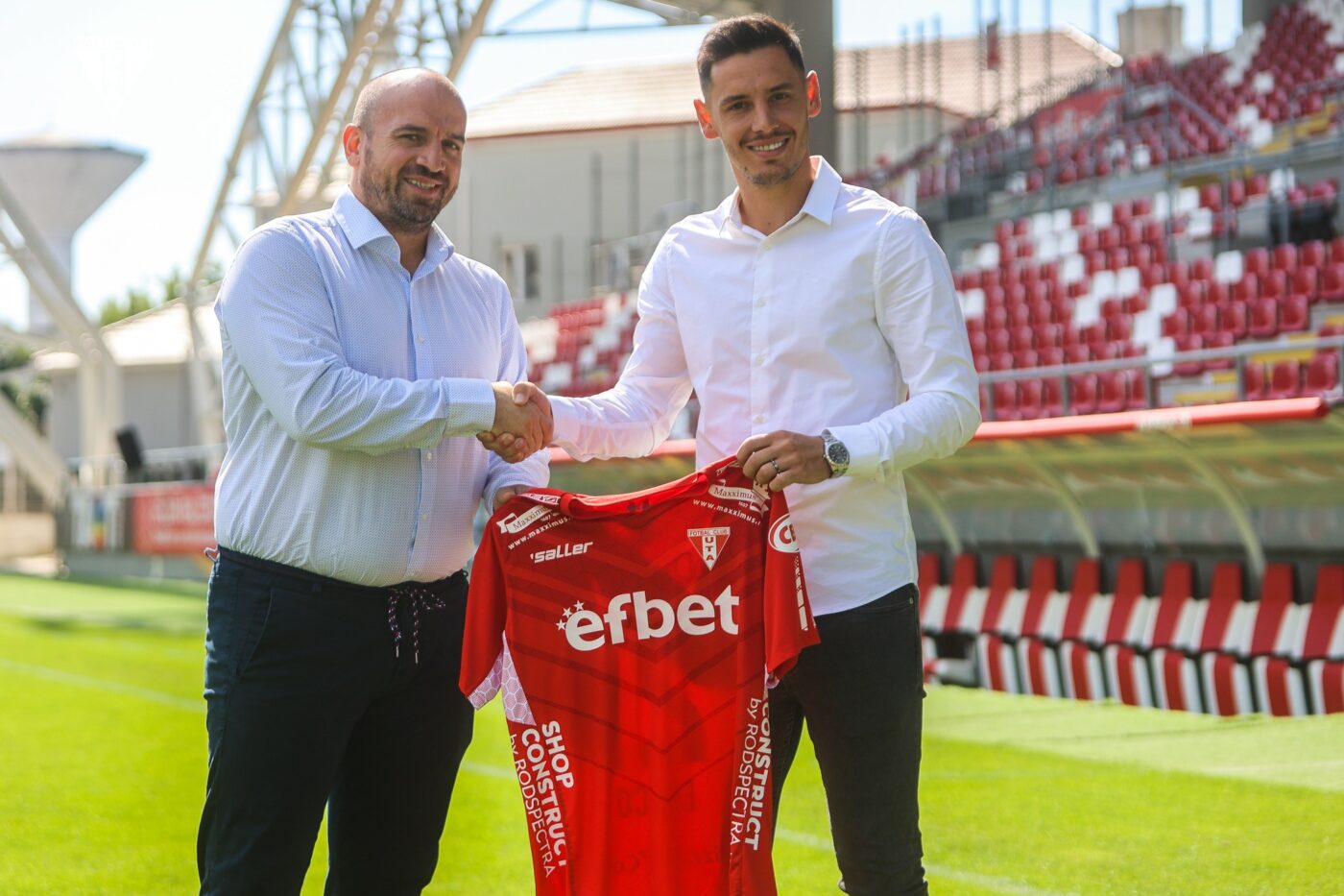 Paul Anton, în Superliga! A semnat cu UTA Arad: „Ca să glumesc cred că de aia s-a și insistat să vin”. Ce spune mijlocașul despre situația lui Dinamo?