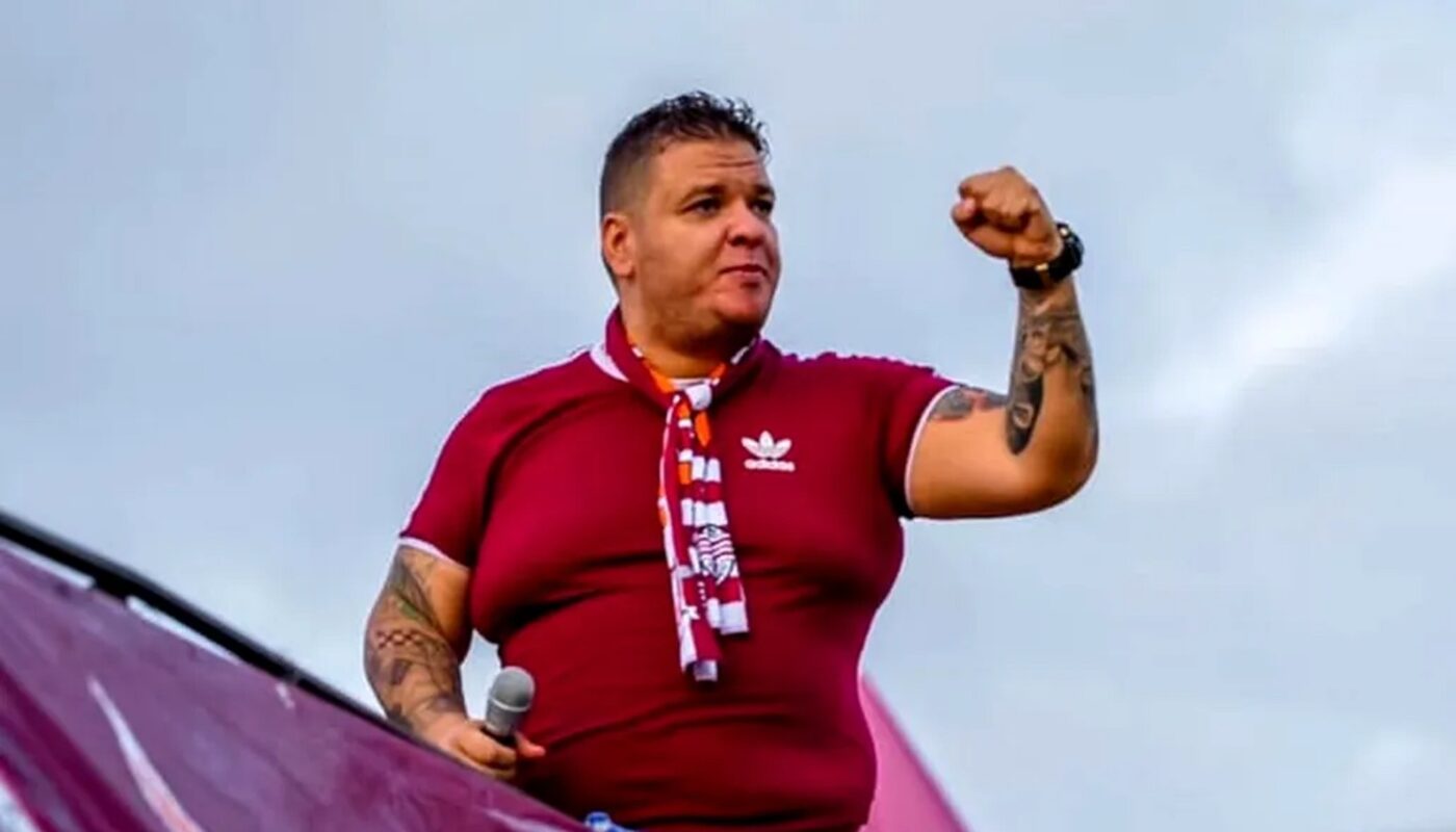 Șeful galeriei Rapidului, „Bocciu”, aduce acuze grave firmei de pază de la meciul cu FC U Craiova: „Stewarzii aveau arme, ceea ce nu este legal! Ne-au gazat și ne-au provocat!” | EXCLUSIV