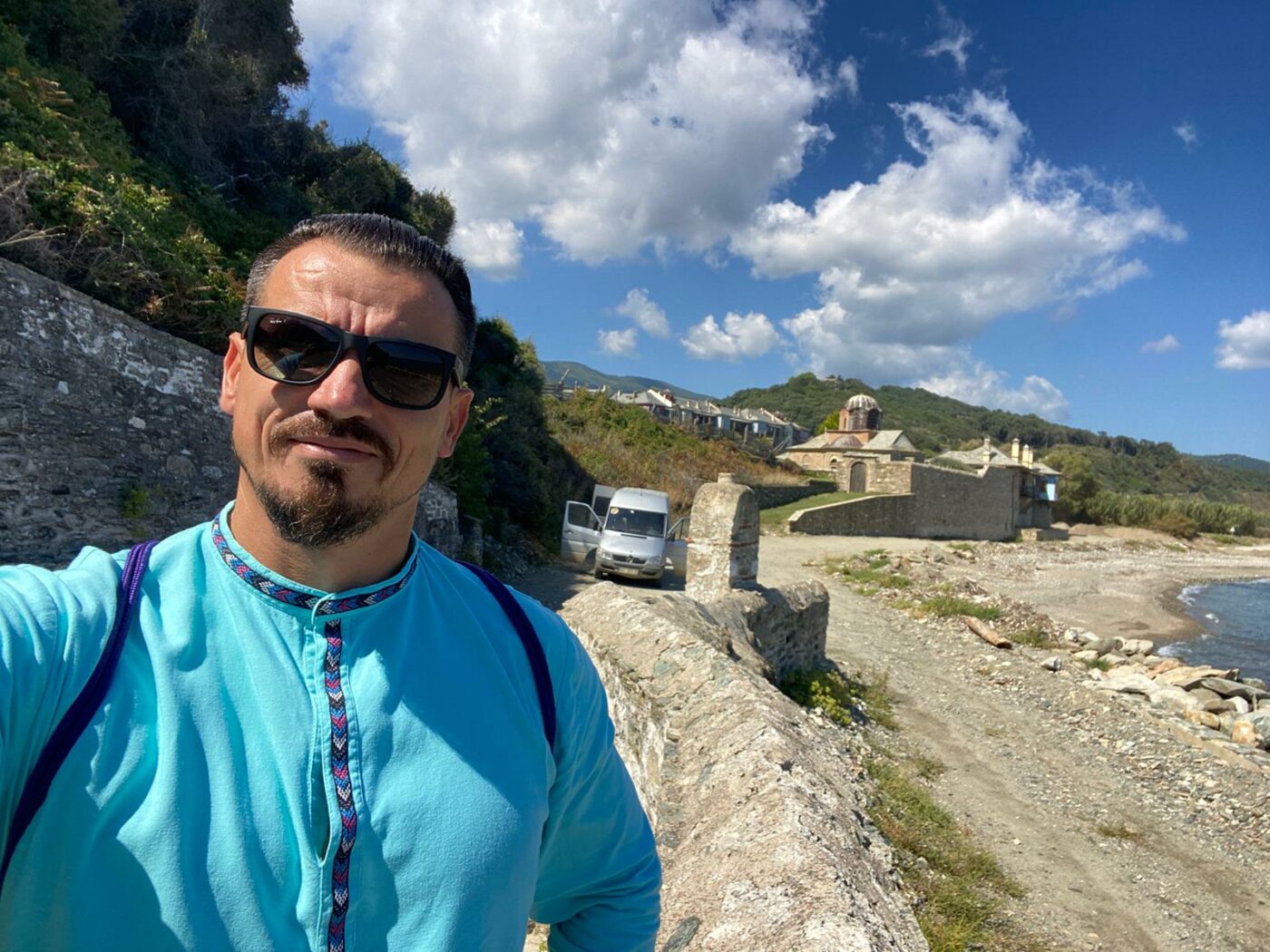 Cu fața către Dumnezeu! Petre Condrat, fost campion mondial la canoe, a plecat în pelerinaj la Muntele Athos! Am ajuns aici pentru a-i mulțumi Maicii Domnului” | GALERIE FOTO