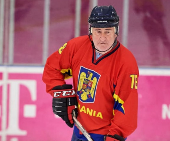 George Justinian, o legendă a hocheiului românesc, i-a „torpilat” pe cei trei sportivi care au cântat imnul secuilor! „Habar n-au ce înseamnă spiritul Stelei” | SPECIAL