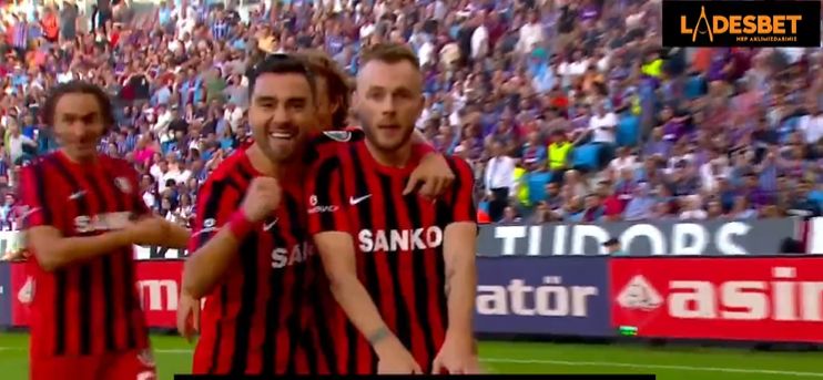 Alexandru Maxim, mesaj pentru selecționerul Edi Iordănescu? Gol excepțional marcat în Turcia | VIDEO
