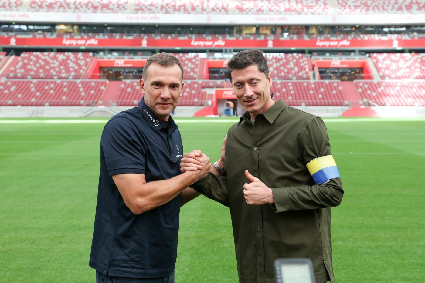 Gestul uriaș pe care îl face polonezul Robert Lewandowski pentru a susține Ucraina! „Un mesaj către planetă”