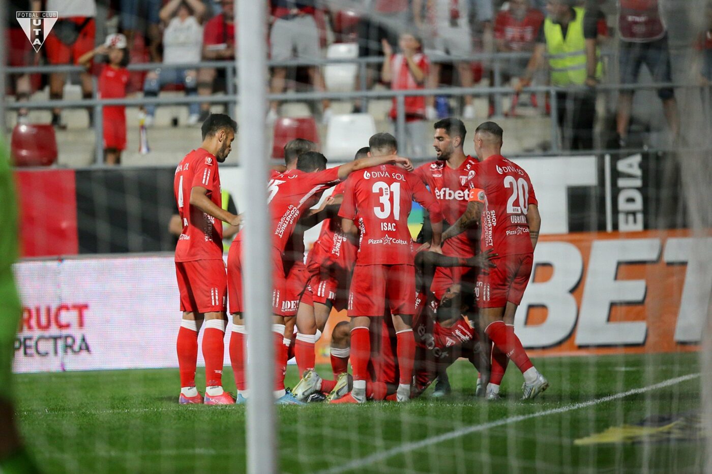 SuperLiga: UTA – Chindia se joacă și la pariuri »»