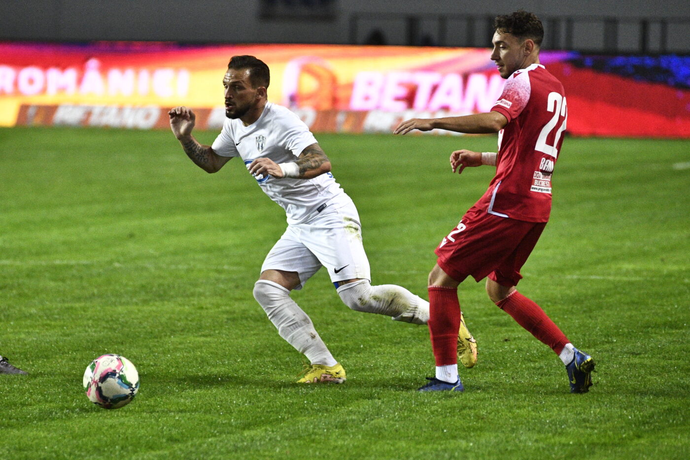 Un fost stelist, val de ironii la adresa lui Dinamo după jocul de la Târgu Jiu: ”Au stat doar pe jos, n-au fost «câini». Fanii noștri au fost mai mulți, dar ei spun că sunt echipă bună și au galerie”