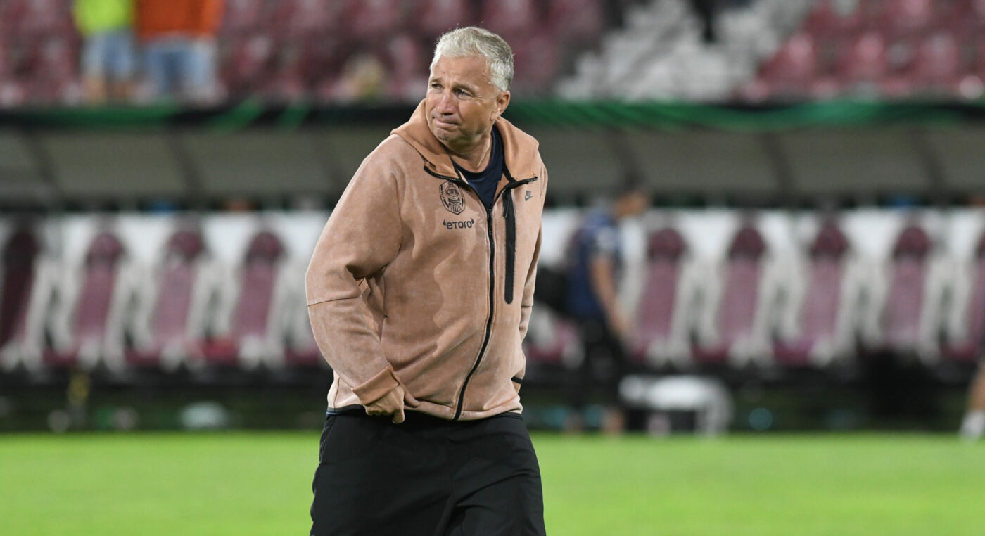 Dan Petrescu, criză de nervi în vestiar! Reacția halucinantă a antrenorului: „De mult nu i-am mai certat așa!”. Ar fi vrut să dea afară 8 jucători de la CFR Cluj de la pauza meciului
