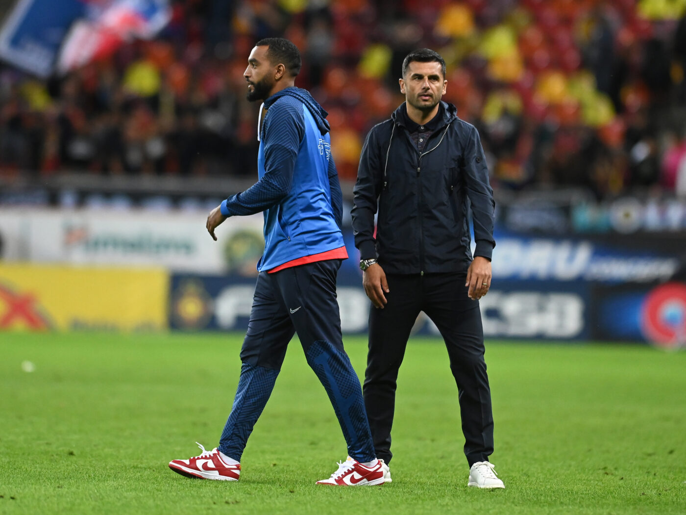 Adrian Porumboiu îl distruge pe Nicolae Dică! Atac devastator împotriva antrenorului FCSB. „Pune mâna și lucrează la antrenamente, nu veni cu gesturi din astea, lăutărisme ieftine!”