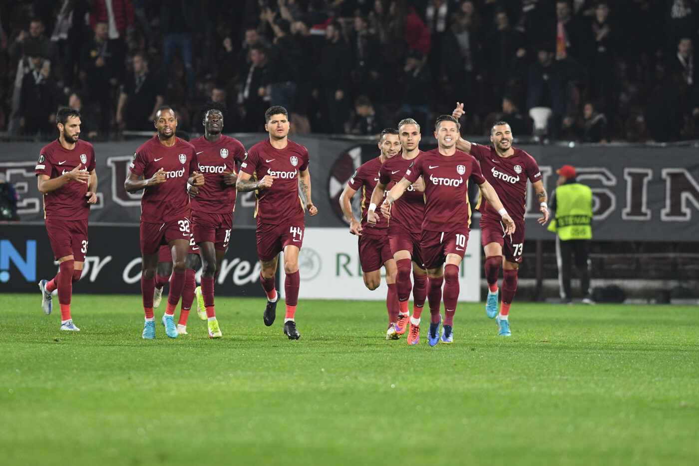 CFR Cluj – Slavia Praga 2-0, în Conference League. Victorie uriașă obținută de campioana României! Elevii lui Dan Petrescu sunt liderii Grupei G și au devenit favoriți la calificarea în primăvara europeană