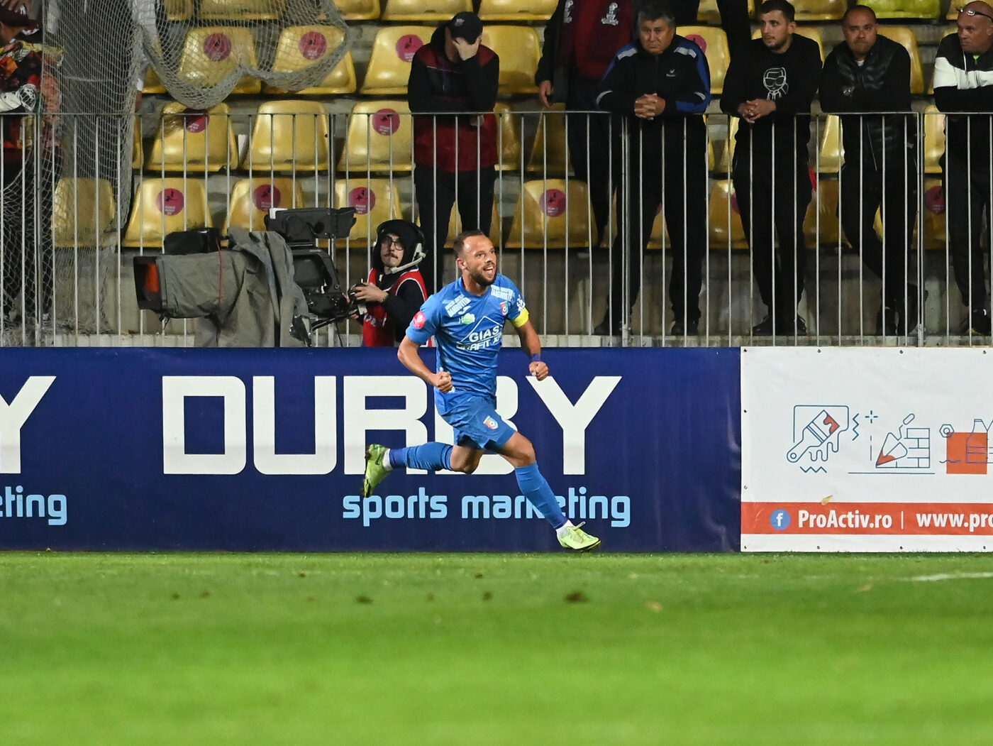 Chindia – Rapid 2-1, în etapa cu numărul 12 din Superliga. Târgoviștenii reușesc prima victorie din campionat