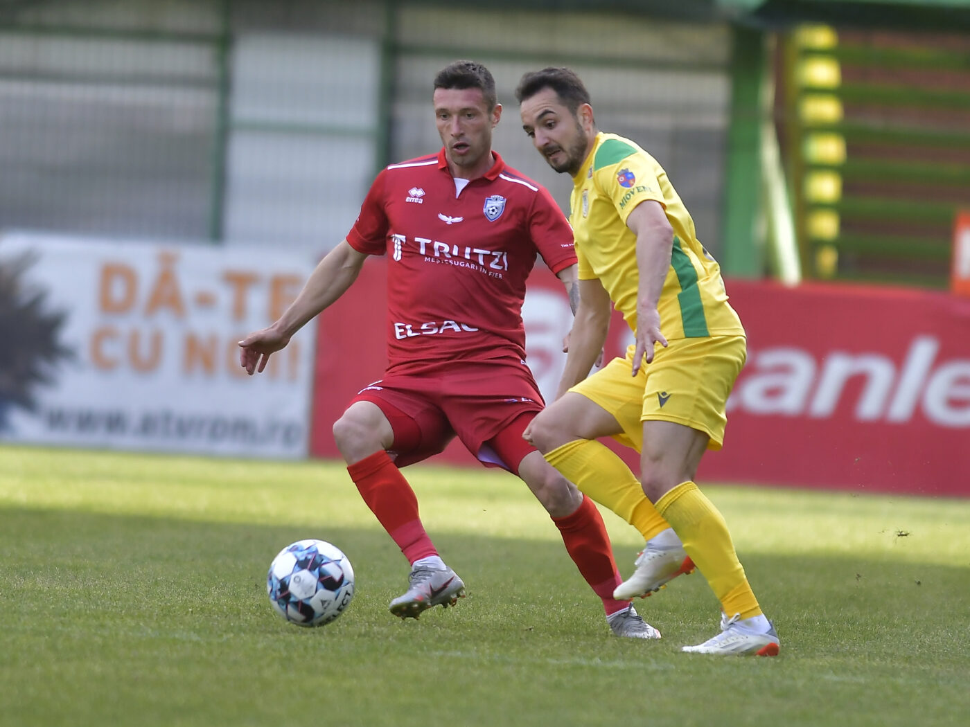 CS Mioveni – FC Botoșani 0-0, Live Video Online, în etapa 15 din Superliga. Moldovenii rămân în 10 oameni, după eliminarea lui Dican!