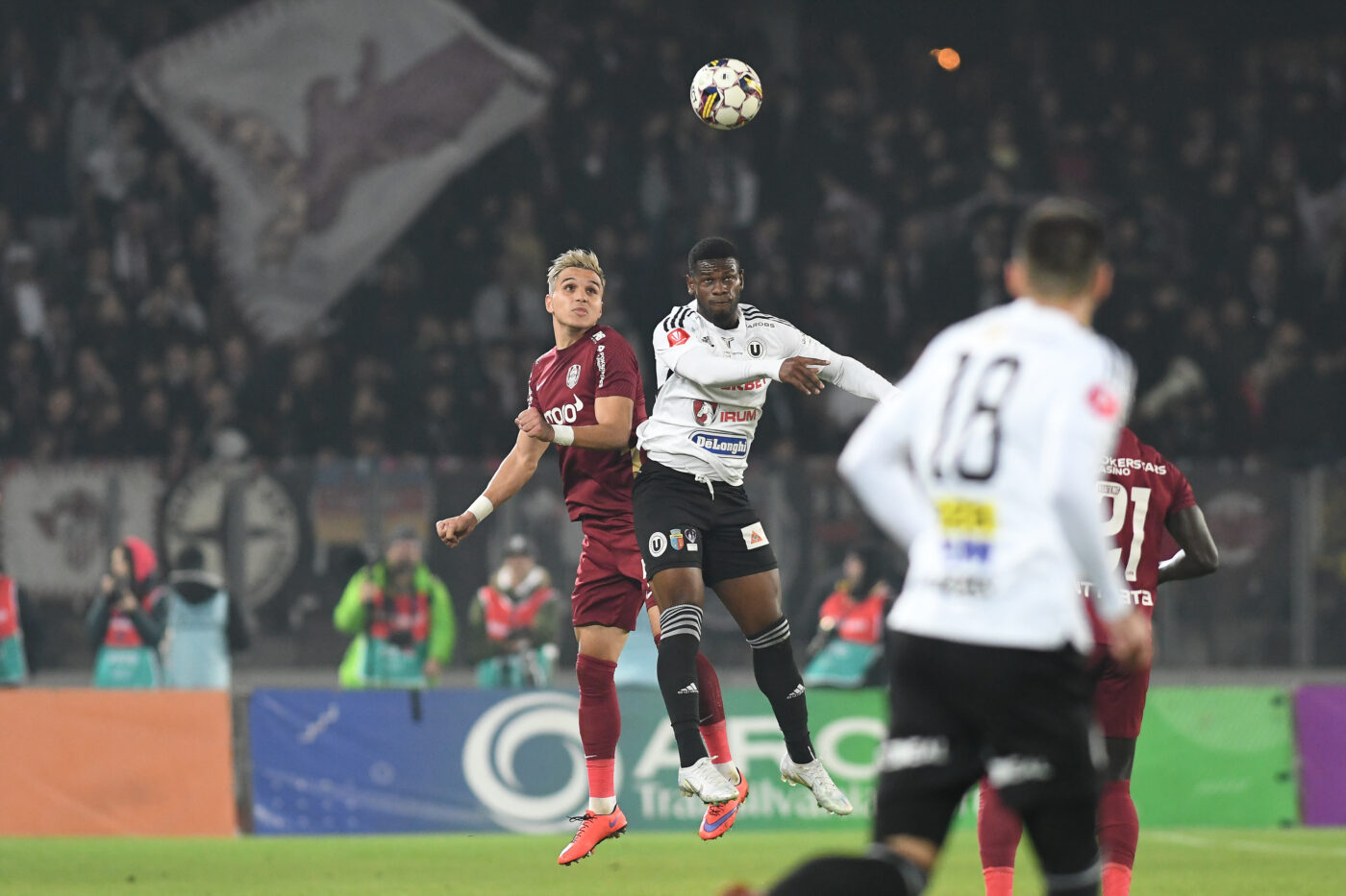 Conducătorul Universității Cluj, „săgeți” către Cristi Balaj după eșecul din derby-ul cu rivala CFR Cluj: „Acesta este minusul nostru! Noi nu avem în club un fost arbitru!” | EXCLUSIV