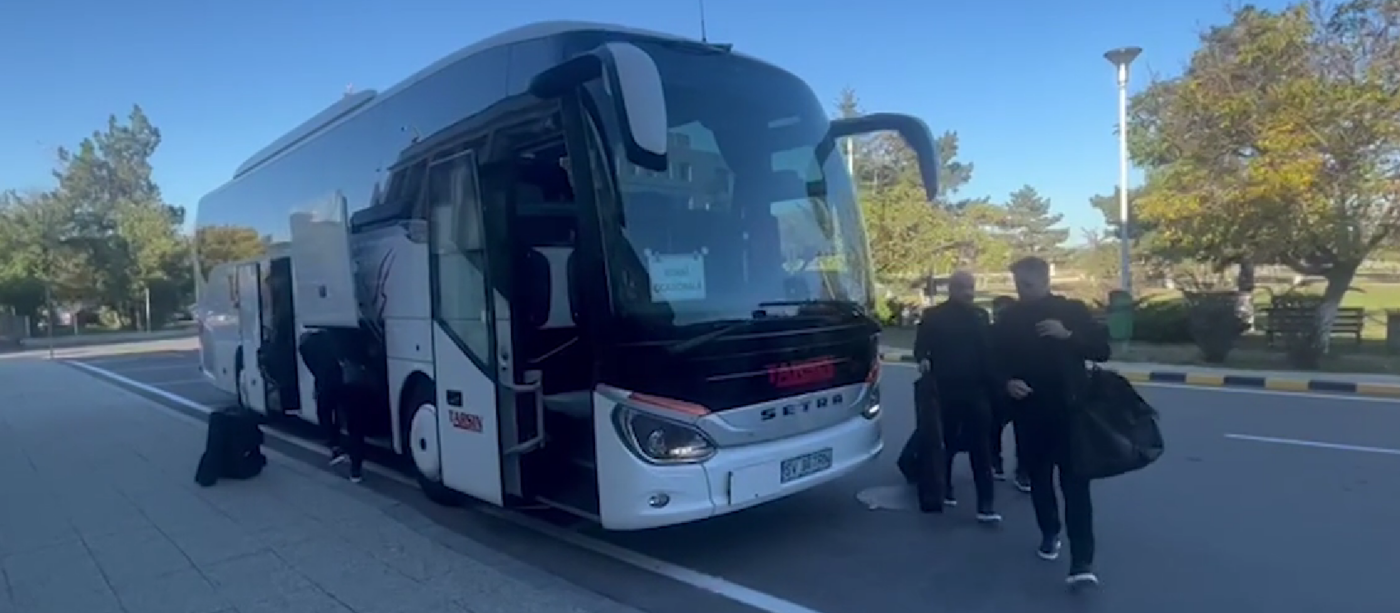 FCSB, fără 12 jucători la meciul cu Silkeborg! Apariție surprinzătoare în delegația roș-albaștrilor