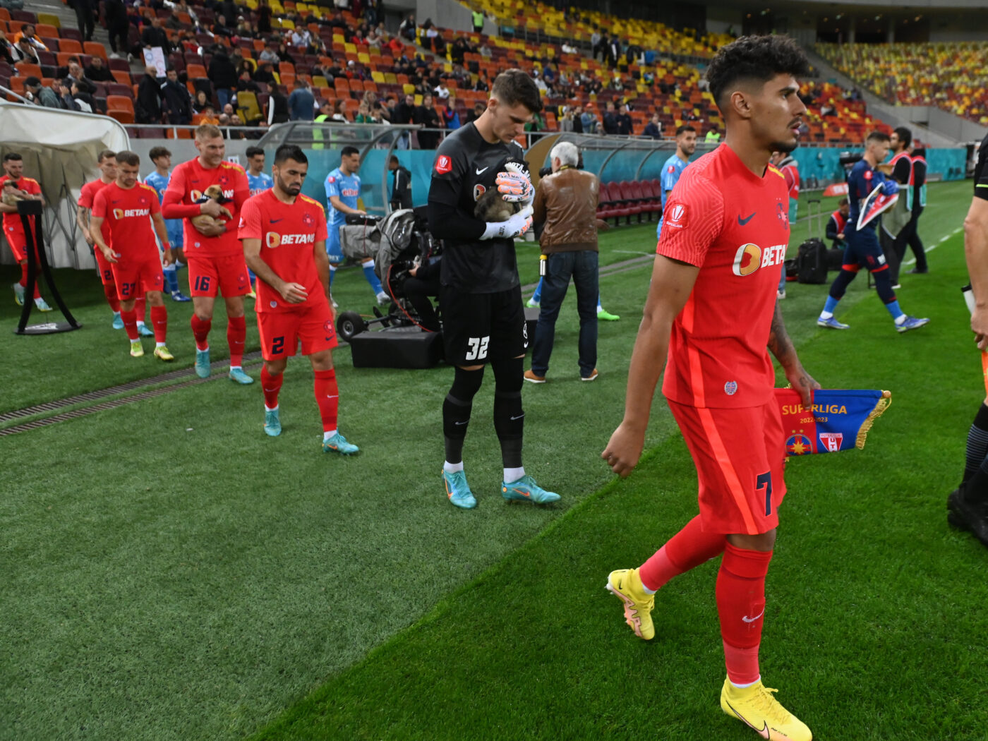 Cel mai dificil sezon pentru FCSB! Avertisment după umilința din Conference League: „Și cu o calificare spectaculoasă în play-off, nu va fi ușor să prindă podiumul”