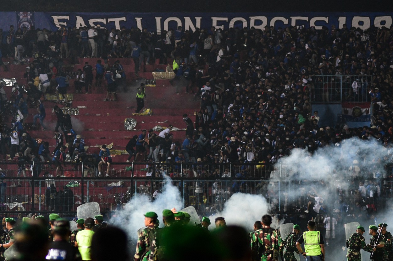FRF a reacționat după tragedia din Indonezia! Mesajul transmis de forul condus de Răzvan Burleanu. „Incidentele regretabile care au avut loc la partida menţionată nu au ce căuta pe un stadion de fotbal”